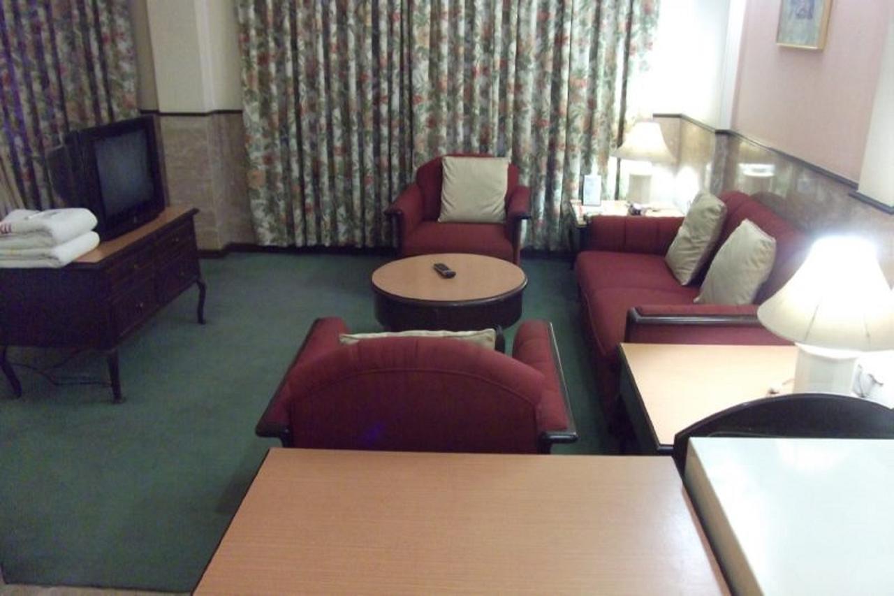 Hotel Bluehill 巴夫那加尔 外观 照片